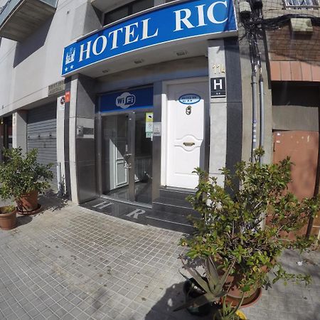 Hotel Ric Sabadell Bagian luar foto